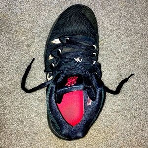 Black Kyrie fives